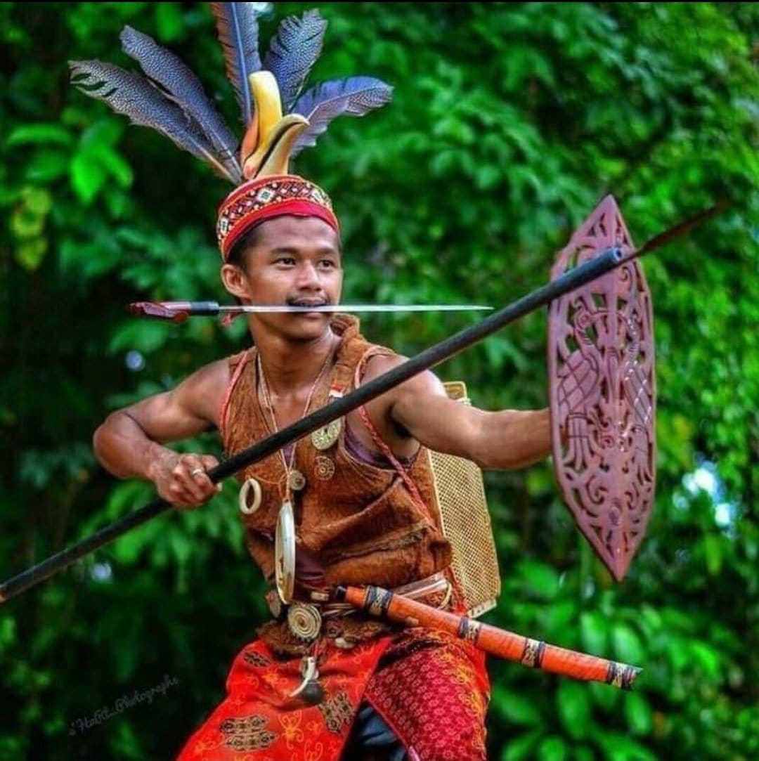 भारत भूमि का मालिक आदिवासी बोल रहा है, एकता कायम होती जा रहीं हैं, एक दिन भीलप्रदेश राज्य जरूर होगा....
जो भीलप्रदेश की बात करेगा,वही भीलप्रदेश पर राज करेगा!!

#हमारी_मांग_भीलप्रदेश