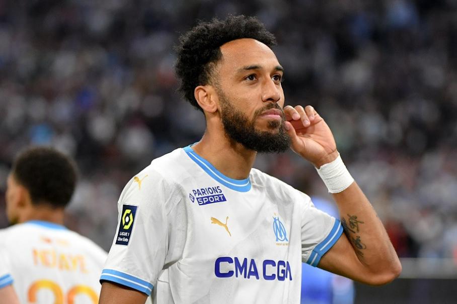 Fan OM (@fan______om) on Twitter photo 🚨 Les gars je vais vous demander un maximum de like et de RT pour montrer qu'on veut que Aubameyang 🇬🇦 reste à l'OM 💙 en le mentionnant <a href="/Auba/">AUBA⚡️</a> 👊
#TeamOM #MercatOM 🚨 Les gars je vais vous demander un maximum de like et de RT pour montrer qu'on veut que Aubameyang 🇬🇦 reste à l'OM 💙 en le mentionnant <a href="/Auba/">AUBA⚡️</a> 👊
#TeamOM #MercatOM
