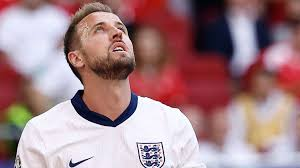 I under estimated Gareth Southgate a lot. The guy is a sharp. England were heading to extra time and he realized that Kane was the bad omen. Immediately he removed him, his substitution gave England the winner
<a href="/Arsenal/">Arsenal</a> <a href="/BukayoSaka87/">Bukayo Saka</a> <a href="/EmiratesStadi12/">EmiratesStadium</a> @ColePalmer_0 <a href="/ChelseaFC/">Chelsea FC</a>
