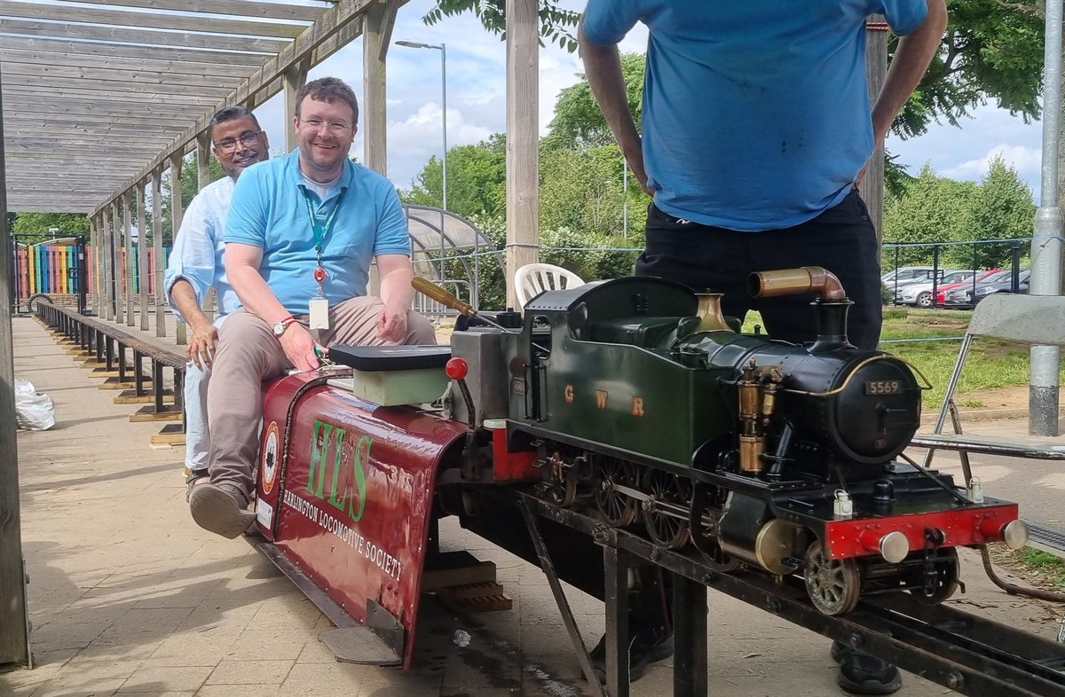 CllrMSIslam's tweet photo. It was my pleasure that my fellow Cllr Scott Farley and I attended the summer fun fair at St Martin primary school in West Drayton. It's lovely to see kids enjoying. https://t.co/f7JirzcTqy