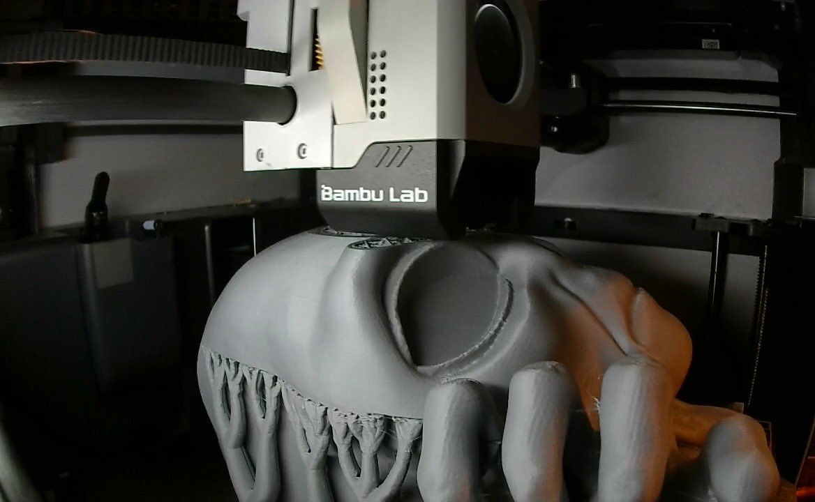 Trevor3DPrints's tweet photo. 50 Shades of Grey? Nah.. “There can be only ONE”. Incoming book nook for my 50 shades collection 😂. 
Model by @IK3Digital on @Thangs3D 
#grayalien #3dprint #3dprinting #WIP #3dprinted https://t.co/08GUnBu2mY