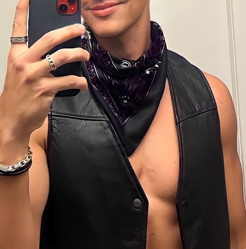 browndealevr's tweet photo. ᅠ

ᅠᅠ

ᅠᅠ
         𝘞𝘩𝘦𝘯 𝘺𝘰𝘶'𝘳𝘦 𝘶𝘱 𝘴𝘰 𝘩𝘪𝘨𝘩 , 𝘺𝘰𝘶 𝘤𝘢𝘯'𝘵 𝘧𝘪𝘯𝘥
         𝘵𝘩𝘦 𝘨𝘳𝘰𝘶𝘯𝘥 //𝘪𝘵'𝘴 𝘩𝘢𝘳𝘥 𝘵𝘰 𝙗𝙧𝙚𝙖𝙩𝙝𝙚 𝘸𝘩𝘦𝘯
         𝘺𝘰𝘶'𝘳𝘦 𝙪𝙥𝙨𝙞𝙙𝙚 𝙙𝙤͟𝙬͟𝙣   — ུ  ༉
ᅠᅠ

ᅠ

ᅠᅠ https://t.co/6XJXzrSAwV