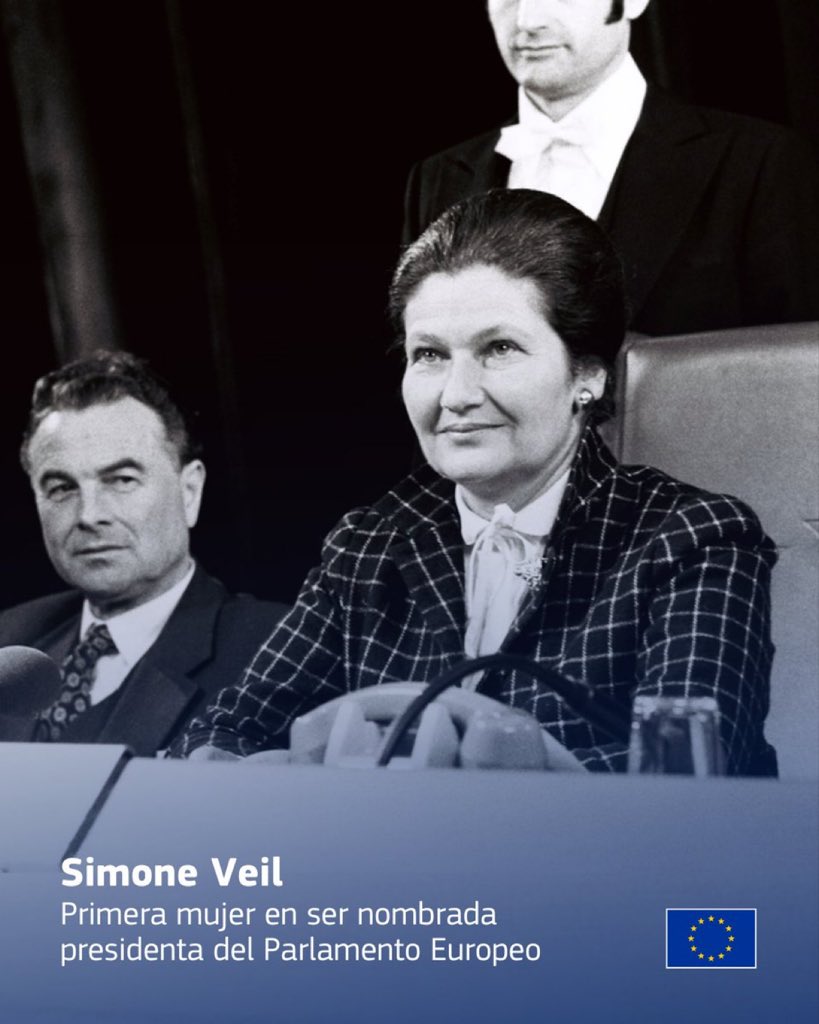#UnDíaComoHoy pero de 1927 nació Simone Veil, la primera mujer en ser nombrada presidenta del Parlamento Europeo.

Fue abogada y política en Francia, además de superviviente del Holocausto.

#UnionOfEquality #EUWomen #EUArchives