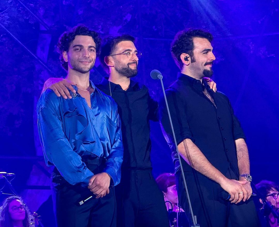 AdoptadaBarone's tweet photo. rosyv91: Anniversari belli e dove trovarli.
Buon 15° compleanno, #ilvolomusic ! 🥳❤️
.
.
.
.
.
#ilvolo #ilvolomusic #ilvolovers #ilvololiveinconcert #ilvolomundialoficial #ilvolotour #ilvolofamily #ilvoloitalianfanclub #ilvolover #ilvologianluca #ilvolopiero https://t.co/9ndiEN5TGW