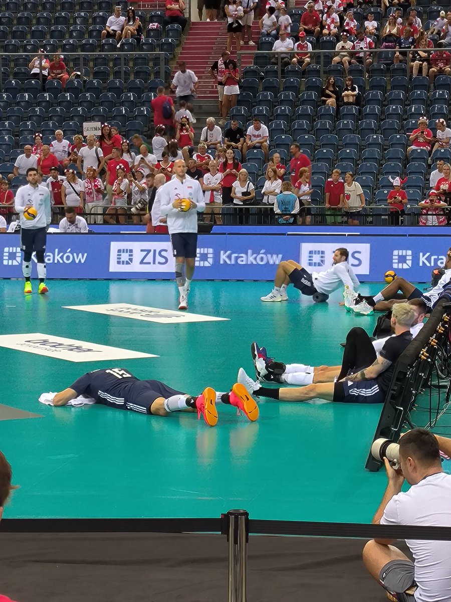 Melcixx's tweet photo. #gangłysego https://t.co/bi2mMOgWyJ