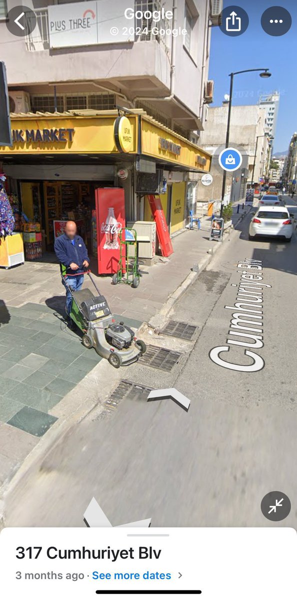 HamdiCelikbas's tweet photo. @ismailsaymaz İzmir Alsancak’ta olayın yaşandığı sokağın 3 ay önce kaydedilen Google Maps görüntüsünde deforme olmuş elektrik kablosu açık bir şekilde görülüyor. Kablonun göründüğü nokta tam olarak gençlerin adım atıp akıma kapıldığı yer. https://t.co/KkJF7Gv8CM