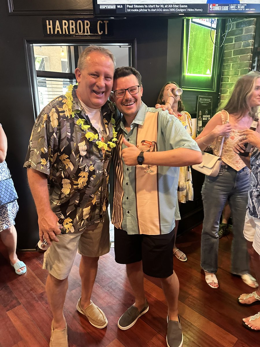 BobEngland99's tweet photo. Happy 30th birthday to this cool cat and my MAIN MAN!  Aloha!! https://t.co/a8sfxajK3I