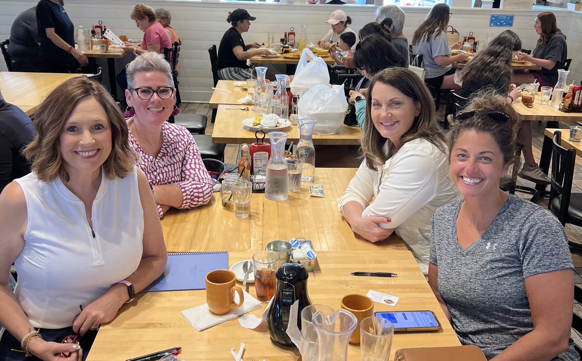 Inspired and fueled by meeting with these awesome educational leaders this morning. ✨Personalized Learning Networks matter! ✨#L3