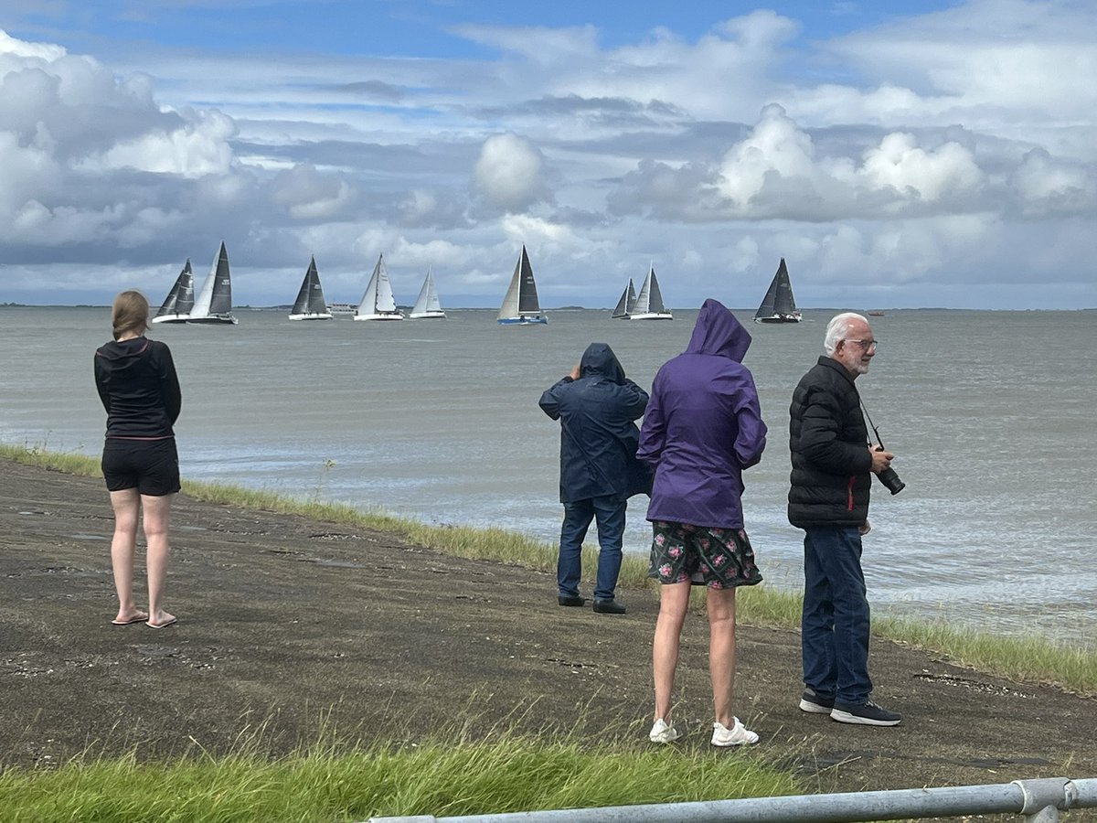 ElsLicht's tweet photo. #CAMrace2024 #zeilrace #LauwersoognaarNoorwegen #gestart #mooieluchten https://t.co/xx4PuGWeWw