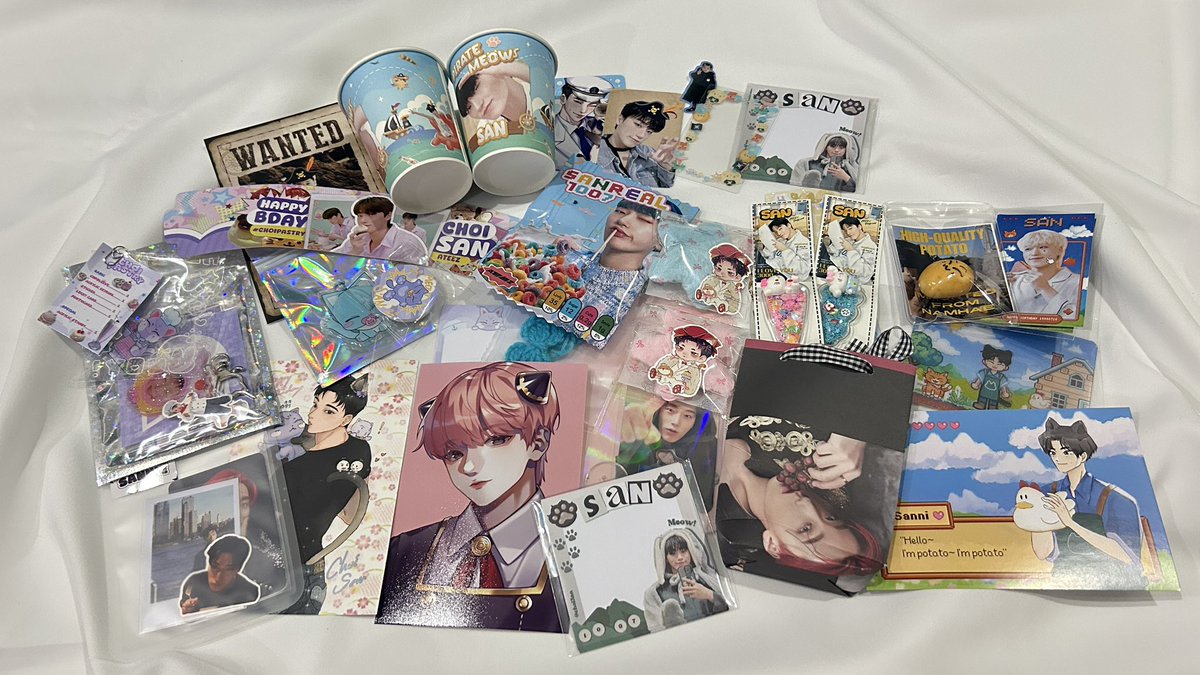 ไปสามเฟ่ได้ของเต็มเลย (´▽`ʃƪ)♡ ถึงจะไม่ค่อยได้เดินไปรับแต่ก็ได้แลกหลายๆคนอยู่ ขอบคุณกอว.ทั้งของคาเฟ่และทุกคนมากๆเลยนะคะ 🫶💕✨ 
#SanniCatValley
#CHOIPASTRY
#PirateMeowSAN