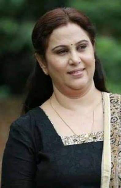 kayaldevaraj's tweet photo. ஜூலை 14 

நடிகை கீதா பிறந்தநாள்

#HappyBirthdayGeetha
#HBDGeetha #Geetha https://t.co/JgjmzSh52n