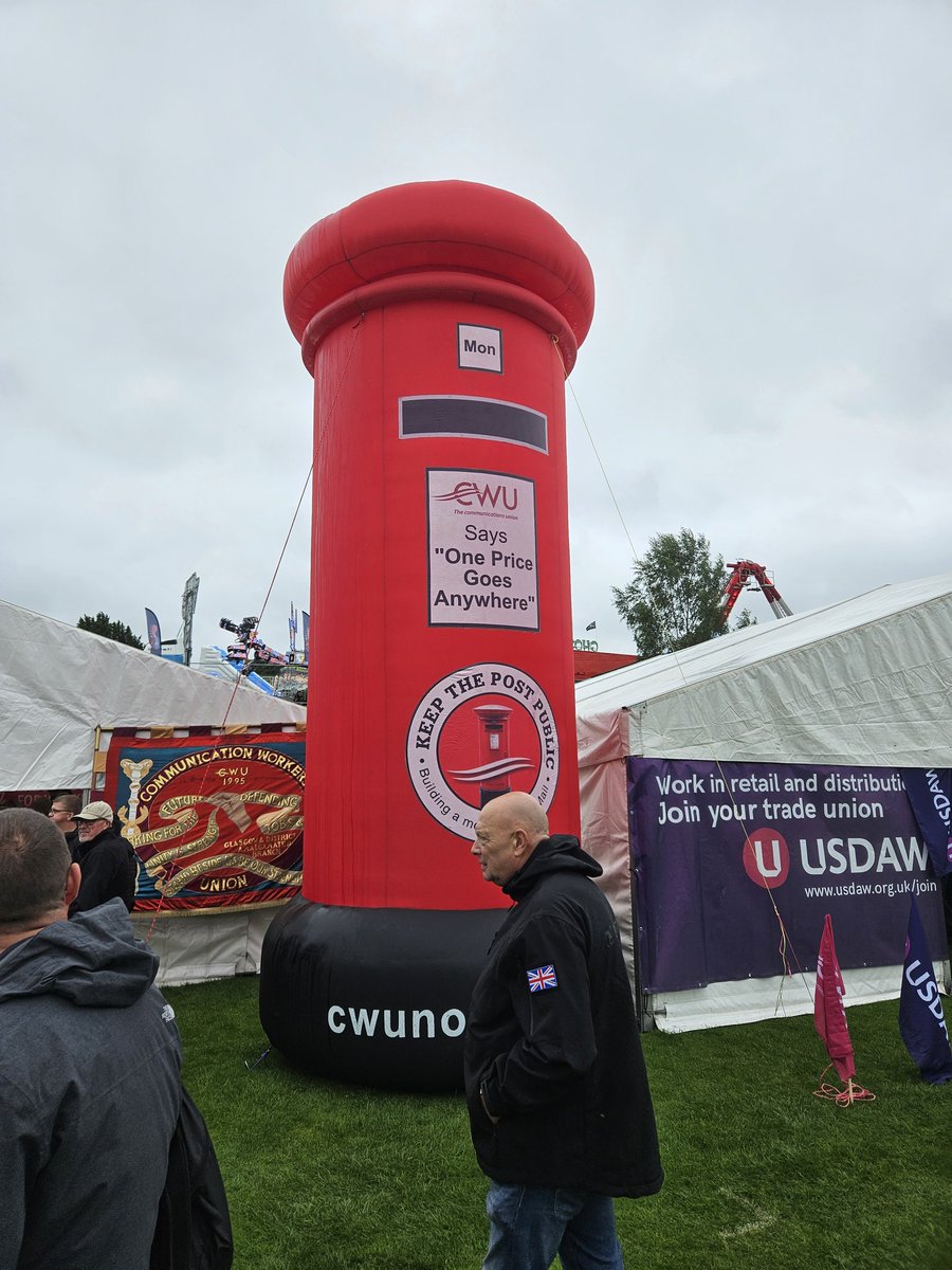 DaveRay80's tweet photo. Another brilliant @DurhamGala with the @CWUnews @CWUNEregion family. Always one of the best days of the year. Counting down the days till next year now! https://t.co/z3zwkrTdcM