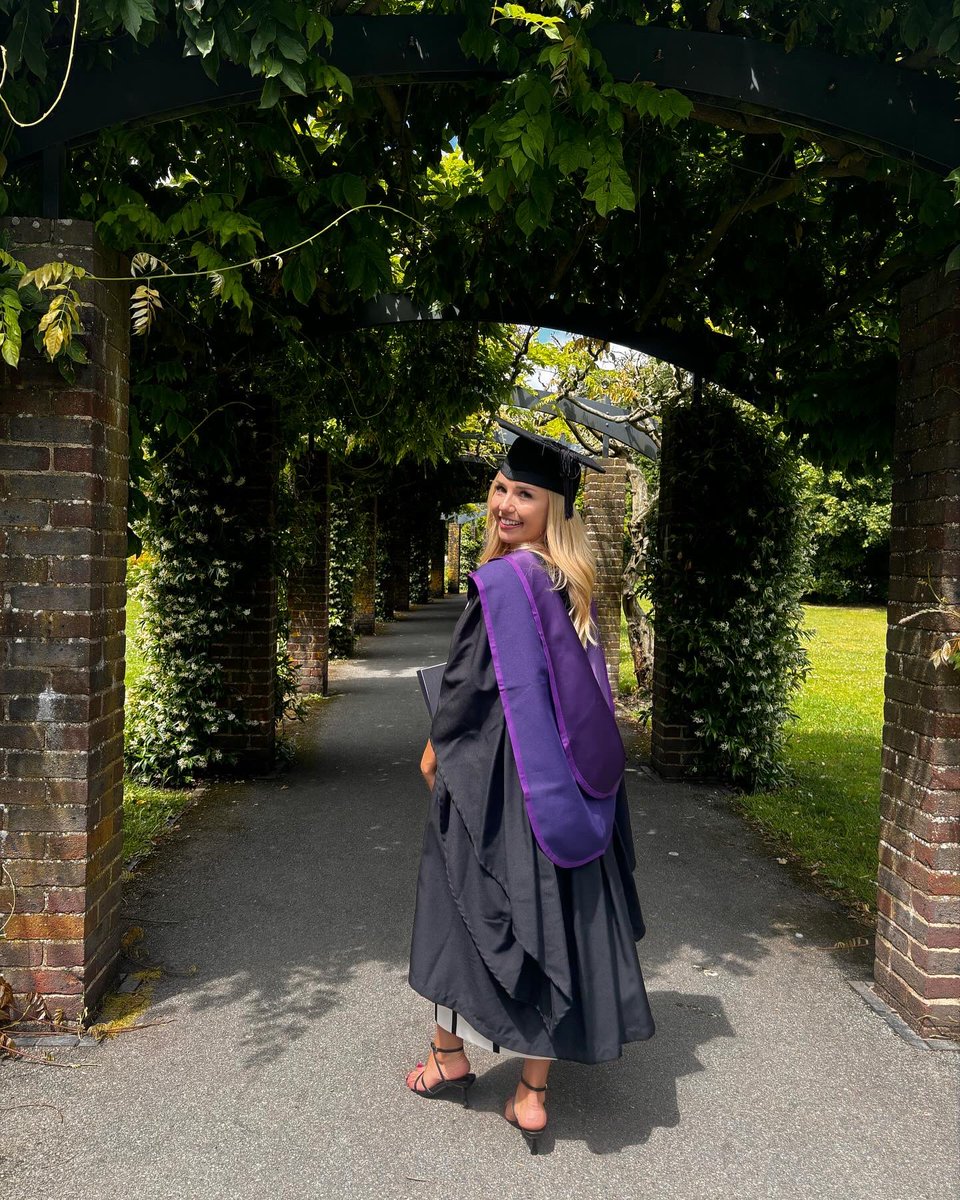 HollyMWills's tweet photo. Miss Holly Williams BSc (Hons) …

Ready &amp; planning for my next adventure 

😆

- a massive thanks to my mum for being my solid rock throughout the 4 years &amp; I’m sure my dad would be looking down from heaven feeling proud of what I have achieved 

- I did it!! 

✨🥂🍾🎓📚💻📝📊 https://t.co/32s10fB0Hv