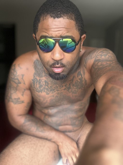You know itz video time 😜 https://t.co/ccarcogSnn<a href="/tag/bigdick"class="tags"><span>#bigdick</span></a><a href="/tag/bbc"class="tags"><span>#bbc</span></a>