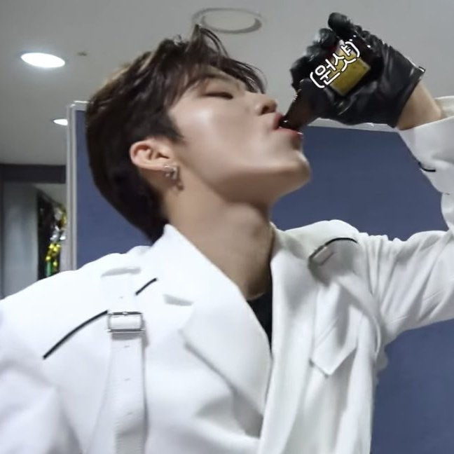 dreamingofwoo tweet picture