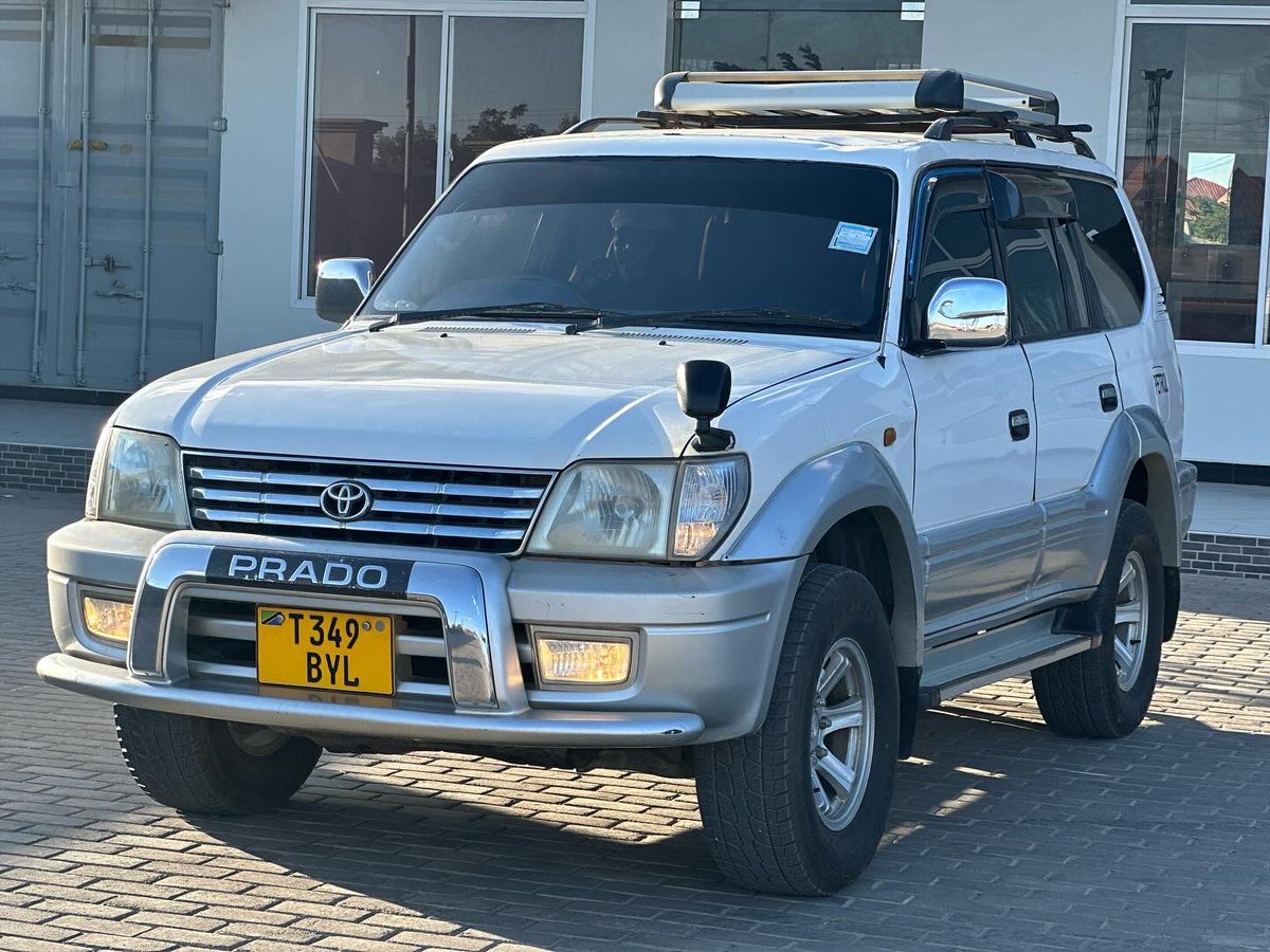 Innomagari's tweet photo. TOYOTA LANDCRUISER PRADO
Cc 2500
Year: 2001/02
Engine: 3RZ
Full ac
Full document 📃 
TYRE ZOTE NI MPYA
Fuel⛽️ : Petrol
GARI NI KALIII SANAAAA🔥

Bei: 14 Million✅ 
Dodoma📍

Call: 0785372663 https://t.co/b0WJQPVlK8