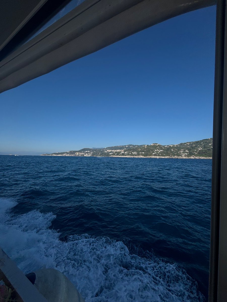 geography_smc's tweet photo. Day 4: beautiful Positano with a ferry ride along the Amalfi coast. https://t.co/jDb4ZBw4vH