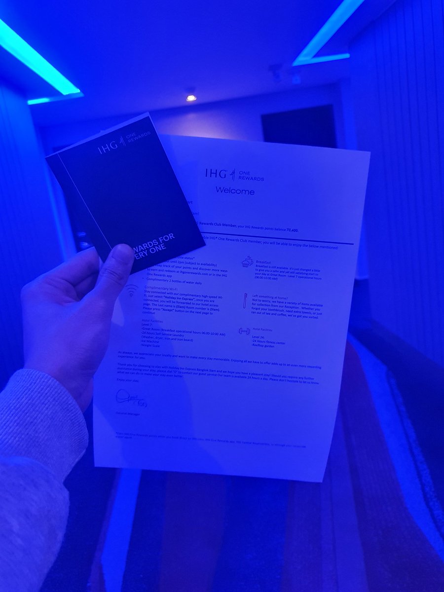 Got an upgraded room, got free breakfast, got a late check out but couldn't use any of it, So sad because I had work in the early morning.