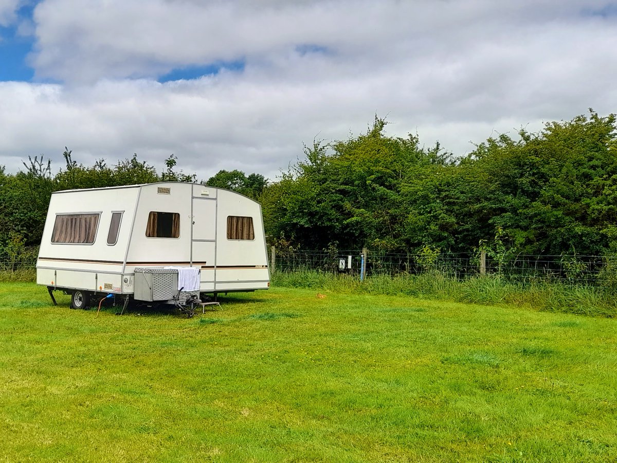 Relax at our Peaceful Rural #Campsite 📷
"The Farm is spotless and so beautiful, the views are to die for! We're looking forward to our next stay" Recent Review👍
⭐Summer Availability ⭐
- Dog Friendly - Fully-serviced &amp; EHU Pitches
bloomfieldfarm.co.uk
#pembrokeshire #wales