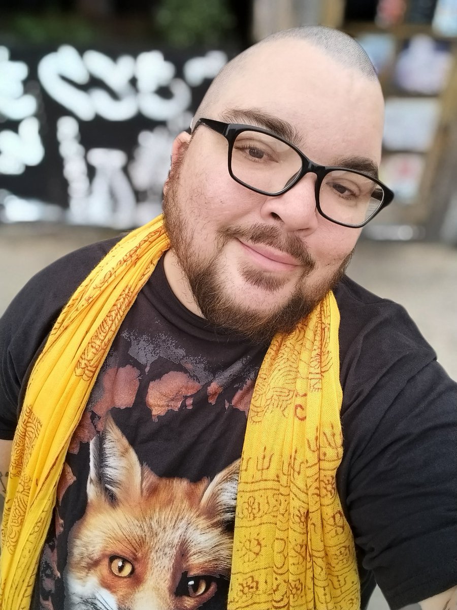 Two years ago today I moved to Banker's Hill. I'm the happiest I've ever been. Life is beautiful.