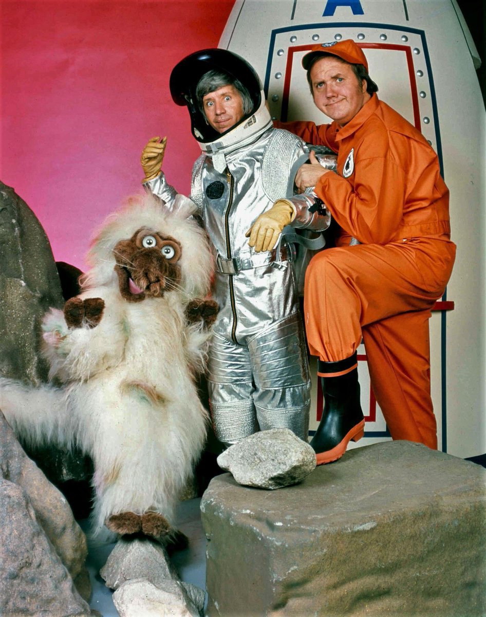 SidMartyKrofft's tweet photo. Who remembers these guys??
#faroutspacenuts #70stv #saturdaymorningtv #sidandmartykrofft #krofft #sidandmartykrofftproductions #martykrofft #sidkrofft #theworldofsidandmartykrofft https://t.co/nKehaHBxli