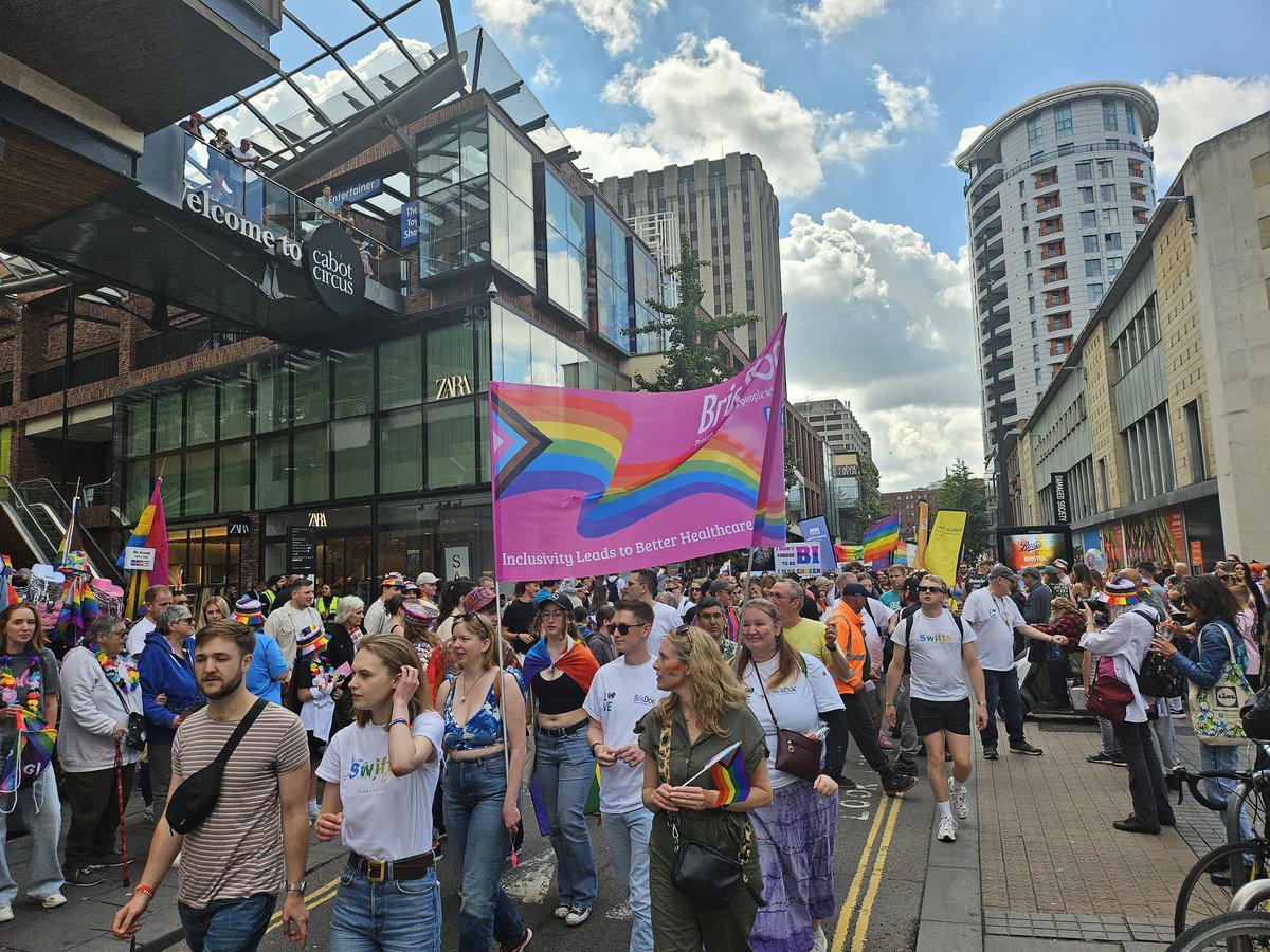 KelsUK69's tweet photo. @BristolPride @brisdoc what a fabulous morning celebrating love https://t.co/slMgUFdars
