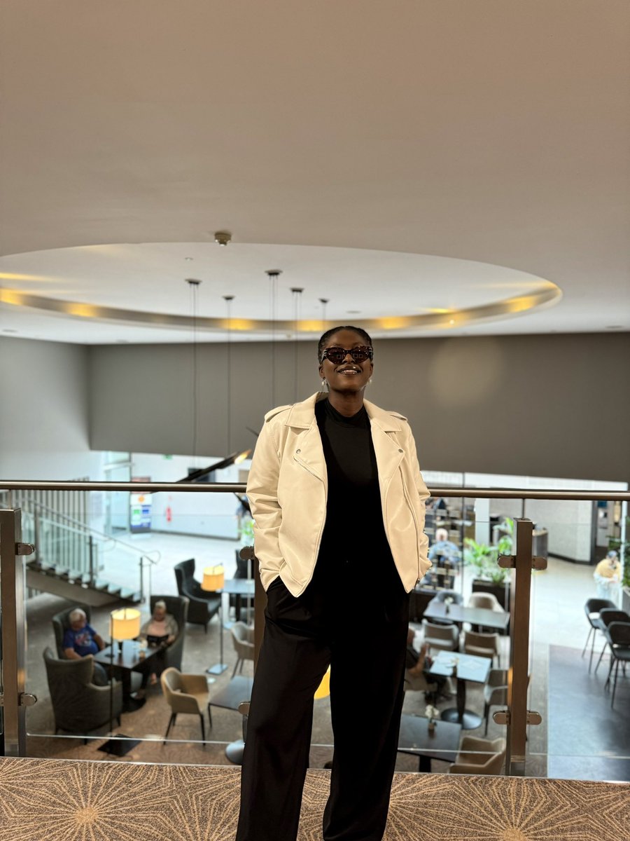NafisatOfficial's tweet photo. 🤍🖤✨… https://t.co/ZdShwVTimP