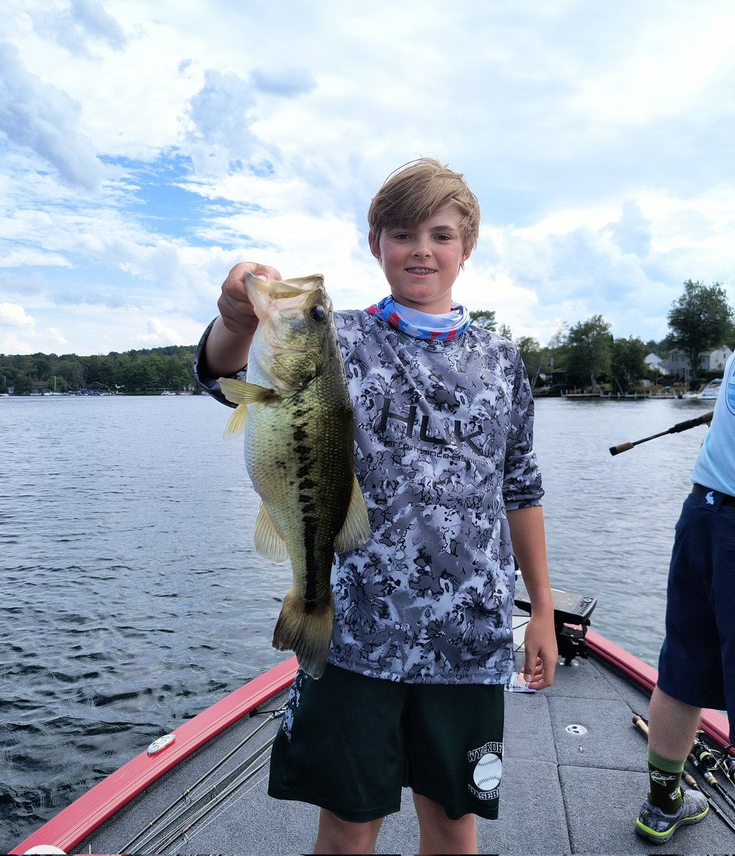 TQARecruiter's tweet image. Final Day at @lakegeorge in the books. The BrayZMan put a scare into the leader before finishing a close second.  Outstanding Northern finesse fishing technique on display including use of the @Zmanfishing SMH worm in a Neko Rig configuration! #mudbug 
Let's gooooooooooooooooo!