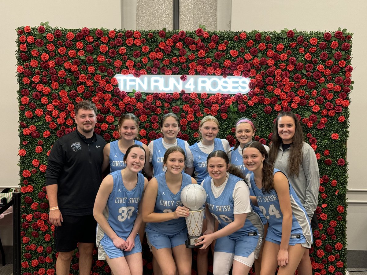 MadeiraZonsBk's tweet photo. Congratulations to Fiona and Rylee for winning their bracket at Run for the Roses https://t.co/BD0xOCtd8U