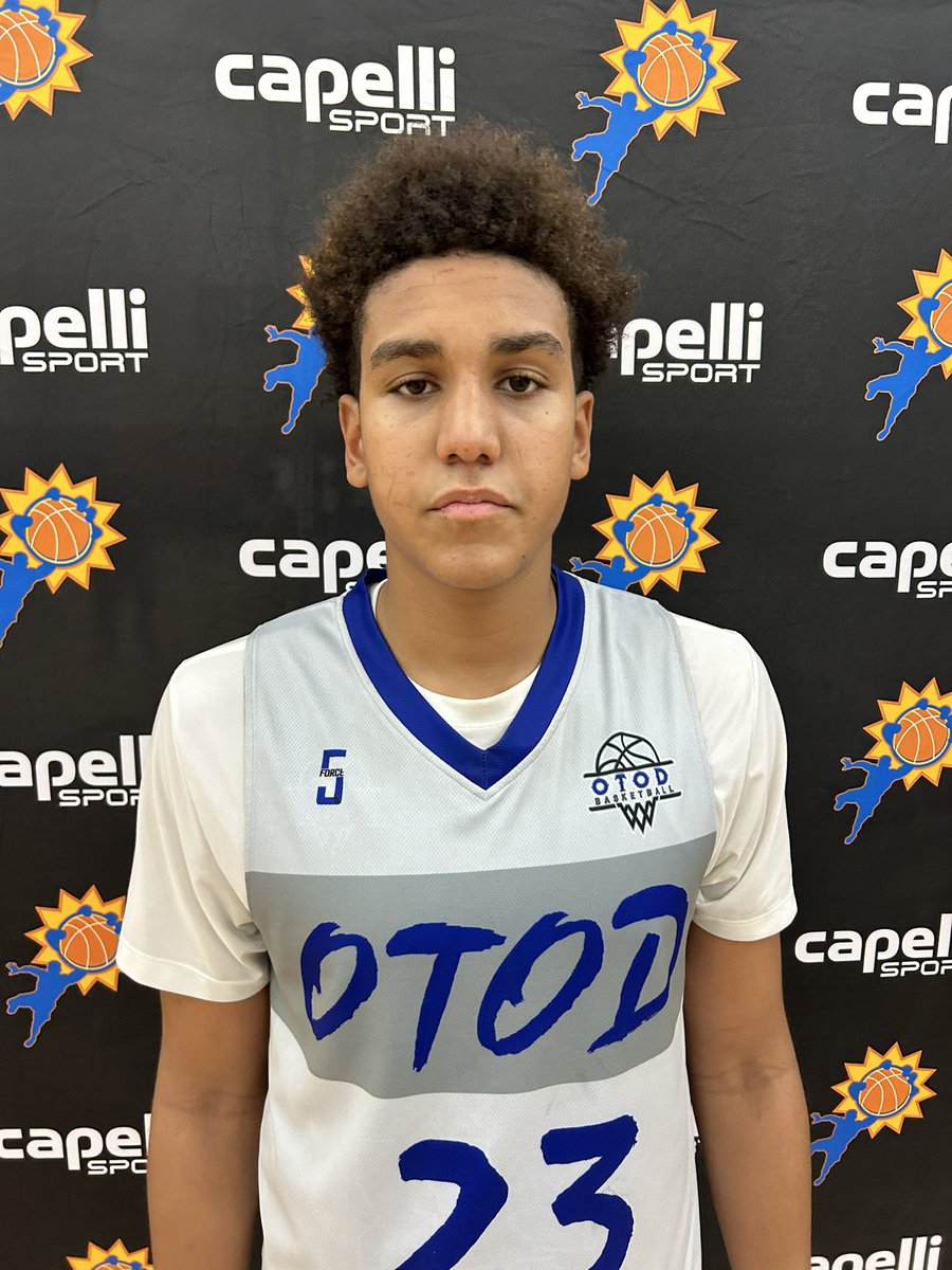 BigShotsGlobal's tweet photo. #BIGSHOTS #MyrtleBeachLive

16u Platinum 

Future Kings 75
23 Mikey Williams 19
6 Jay Williams 14

OTOD 63
2 Donald Clark 29
23 Langston Hackworth 17 https://t.co/H6FZ3hZKw3