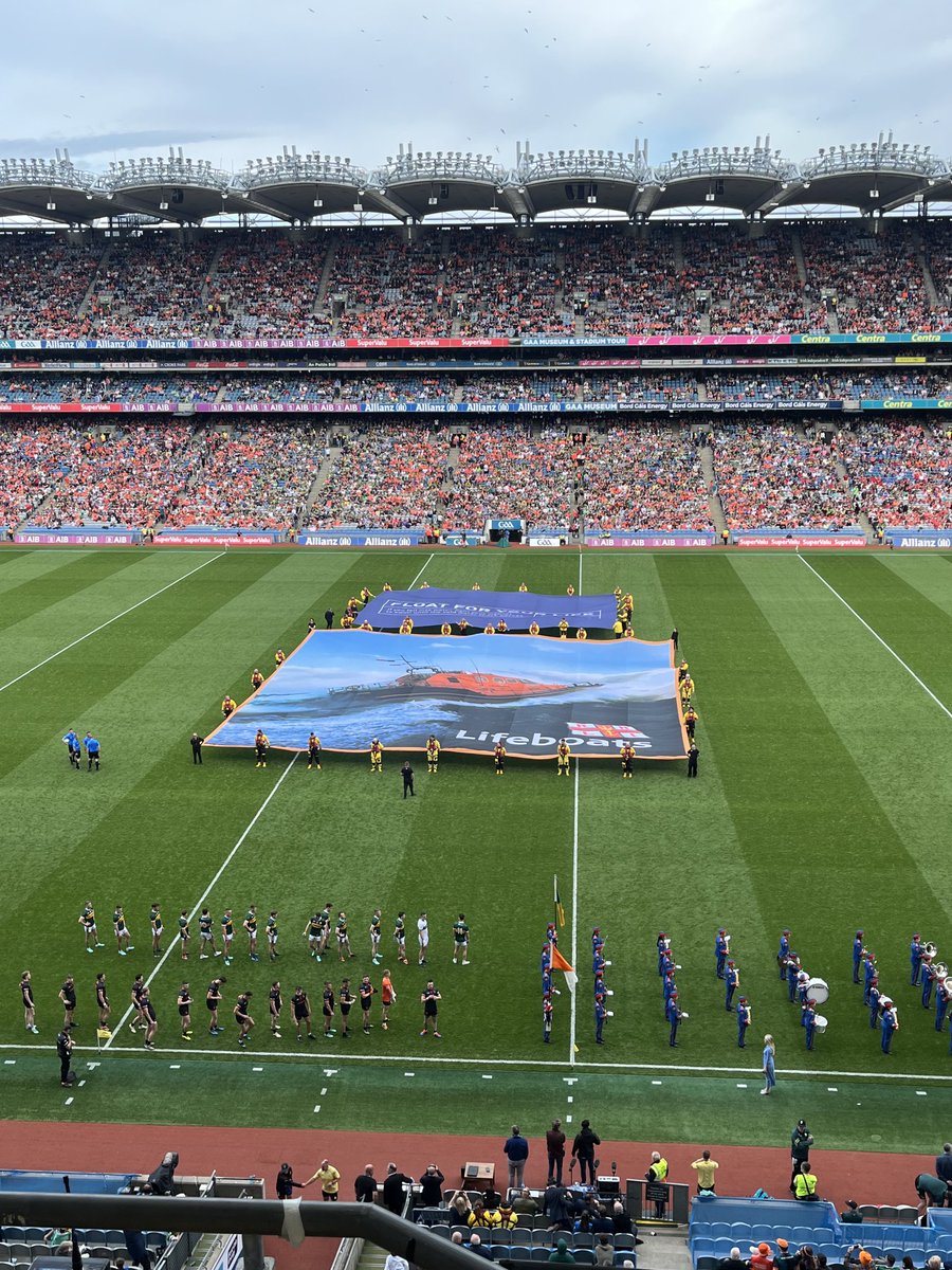 Tribute being paid to the great people of ⁦<a href="/RNLI/">RNLI</a>⁩ before the parade at Croke Park.   #Armagh v #Kerry