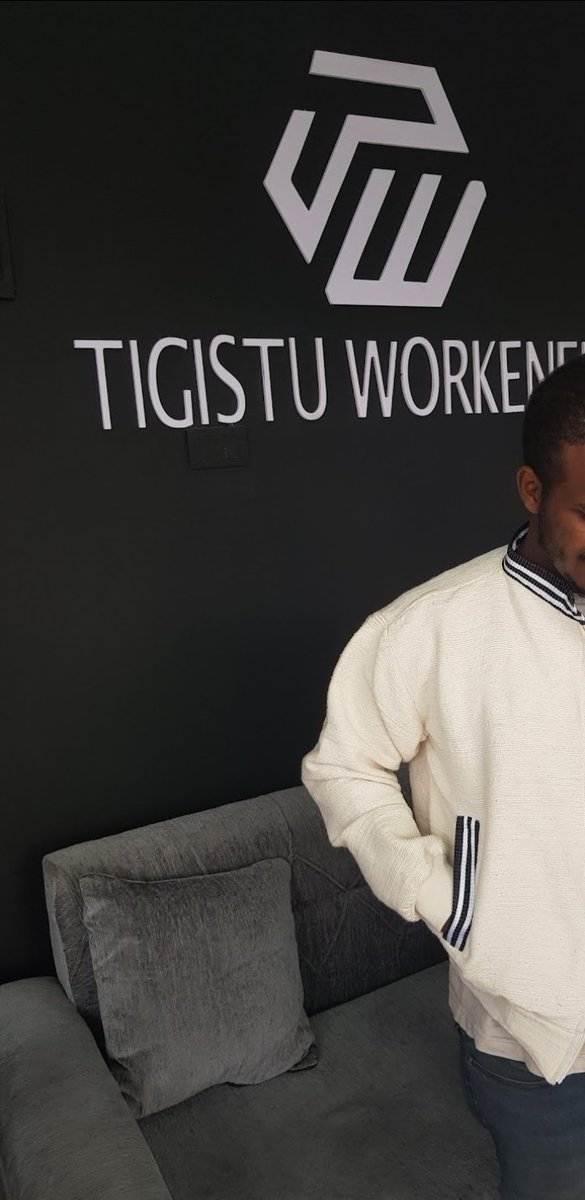 Get the experience of our handmade well designed Gabi Jacket.

📞 in bio.
🌎Worldwide Shipping Available
#Ethiopia #ethiopianairlines #habesha