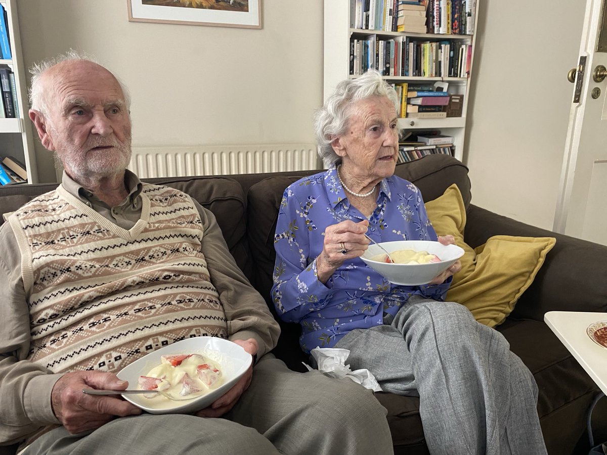 lilycogan tweet media