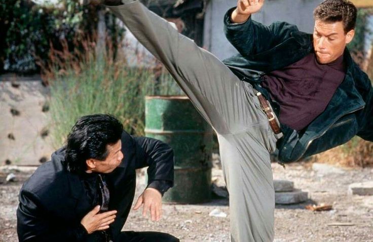 Cinedlos80's tweet photo. El verdadero #Cascanueces
#DobleImpacto https://t.co/nRrtNbOww2