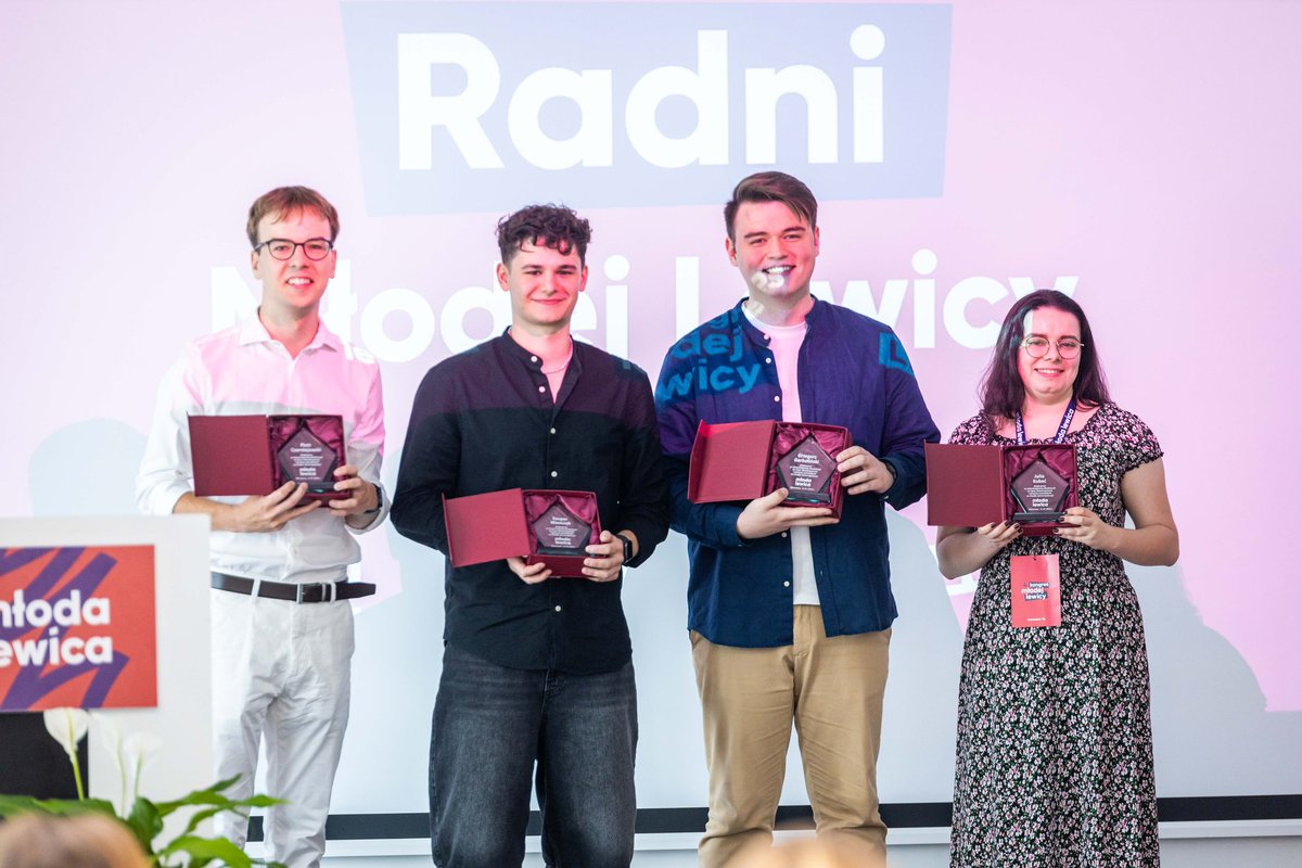 Ostatni rok dla <a href="/mlodalewica_/">Młoda Lewica</a> był wyjątkowy, szczególnie ze względu na wyniki wyniki wyborcze naszych członków. Z dumą możemy powiedzieć, że Młoda Lewica ma pierwszych radnych w historii, a ja mam zaszczyt być ich częścią.

Dziękuję za wyróżnienie i wsparcie.
Pracujemy dalej!✊🏻🚩