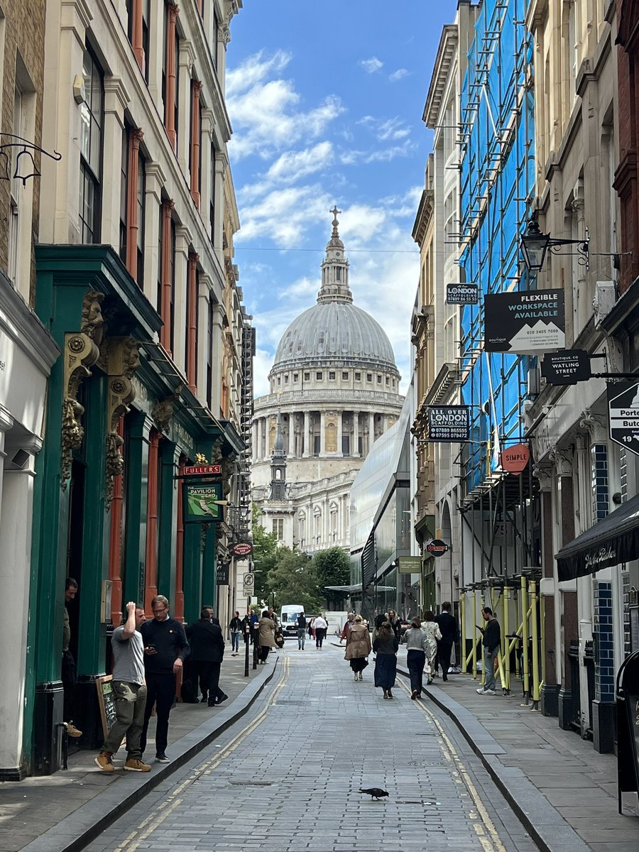 _ChrisRay_'s tweet photo. This past week I got to sing Amazing Grace in the church John Newton preached at for over 20 years, visit Oxford, and evangelize on the streets and in the parks of London amongst many other things.

All by the grace of God for His glory. https://t.co/qgdAEMdBaf