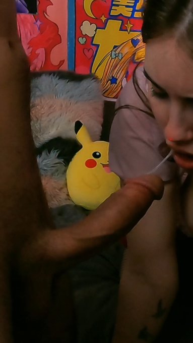 Can I give you a Wet BJ next https://t.co/BmcdFNYjLV https://t.co/Zr4HEZ6m1t