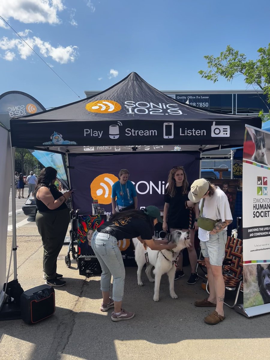 Find <a href="/HunterAtHome/">Lauren Hunter</a> at the <a href="/YEGArtWalk/">Whyte Avenue Art Walk | Edmonton</a> to grab your very own Ryan Reynolds Canadian Essentials Portrait! 

Prints are $25 with proceeds benefitting The <a href="/EdmontonHumane/">Edmonton Humane Society</a> Society! 

📍 Corner of Whyte Ave and 104th Street from 10 am - 5 pm