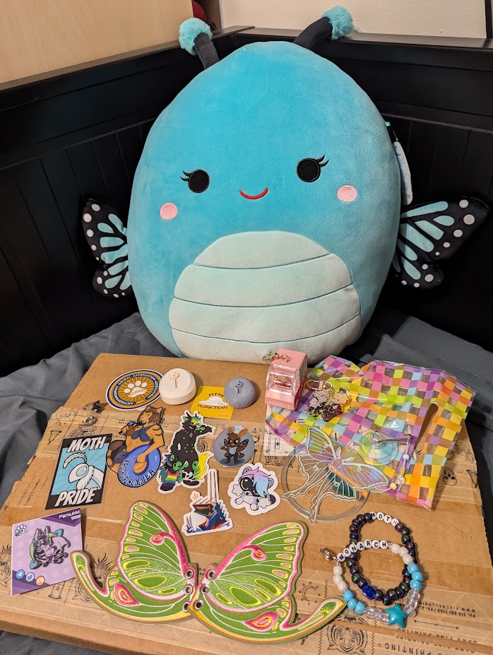 MOTH👑MONARCH tweet media