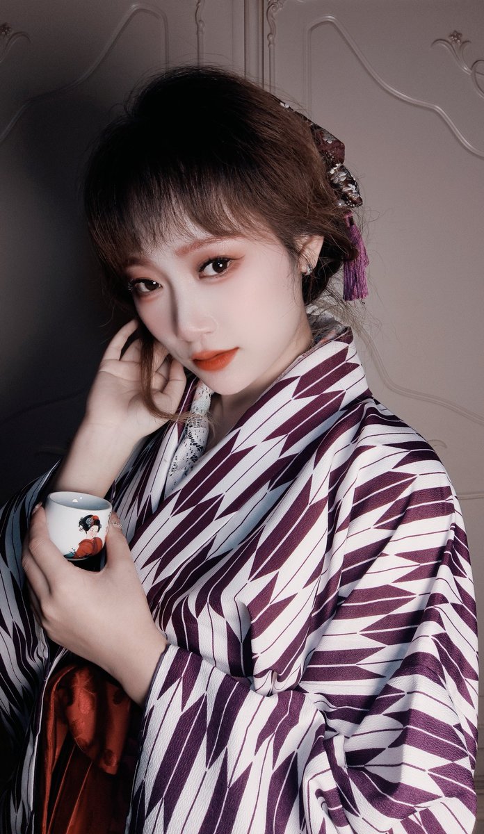 福利姬🦊婳分享的黄推图片2 - 网红私拍内容