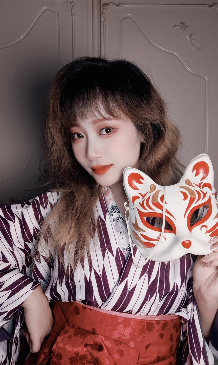 福利姬🦊婳分享的黄推图片3 - 网红私拍内容