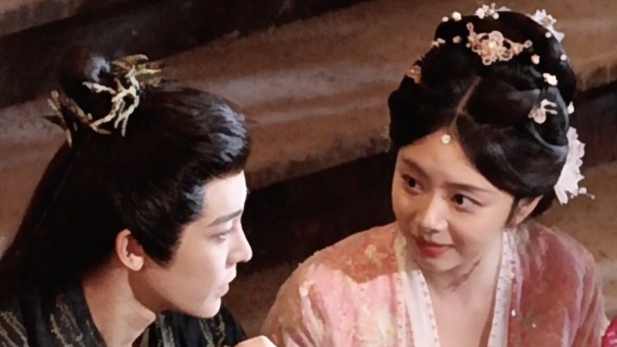 darkrivertes's tweet photo. Espera que o drama Wuxia #XiaoYao (#逍遥) de #TanSongYun, #HouMingHao, #WangDuo, #HuangJiaJing, #GuoYunqi, #ZhangXiaoWan,#YeLiu, #XieZecheng, #LiXiaoPang, #CuiShaoHan e #LiuXingchen terminei as gravações entre final de Julho á Agosto. https://t.co/OUlT8I81vu