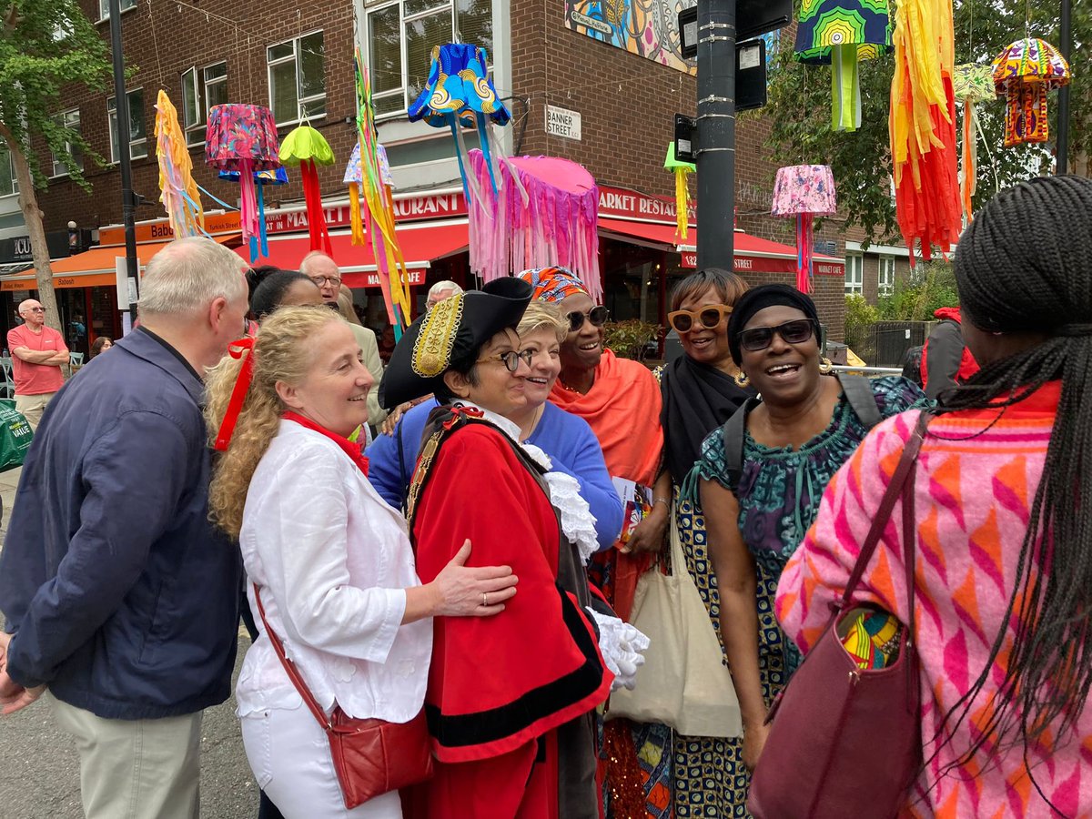 Islington Mayor (@islingtonmayor) on Twitter photo Having fun <a href="/WXSParty/">Whitecross Street Party</a> with fantastic street artists inc @perspicereartist, performers from Loud Futures & Soapbox and Academy Breakin’ Convention, loads of crafts, fabulous food #wxsp24 with <a href="/ValerieABossman/">Valerie Bossman-Quarshie For Bunhill2022-2026</a> <a href="/UnaOHalloran/">Cllr. Una O'Halloran</a> <a href="/EmilyThornberry/">Emily Thornberry</a> Enjoy, the fun continues all weekend 🥳 Having fun <a href="/WXSParty/">Whitecross Street Party</a> with fantastic street artists inc @perspicereartist, performers from Loud Futures & Soapbox and Academy Breakin’ Convention, loads of crafts, fabulous food #wxsp24 with <a href="/ValerieABossman/">Valerie Bossman-Quarshie For Bunhill2022-2026</a> <a href="/UnaOHalloran/">Cllr. Una O'Halloran</a> <a href="/EmilyThornberry/">Emily Thornberry</a> Enjoy, the fun continues all weekend 🥳