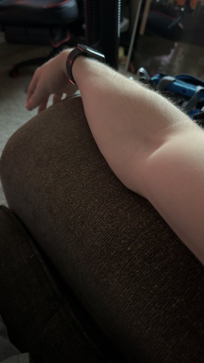 worshipstatue's tweet photo. POV I’m sitting
#bwc #bigdick #bigcock #bigwhitecock #bigwhitedick #biglongdick #bigthickdick #longdick #thickdick #perfectdick #dick #cock #sexy #sexyman #findom #cashmaster #paypigneeded #walletneeded #cashslaves #paypiggieswanted #paypig #FinDom #abs #sexyabs https://t.co/t81lEeguvw