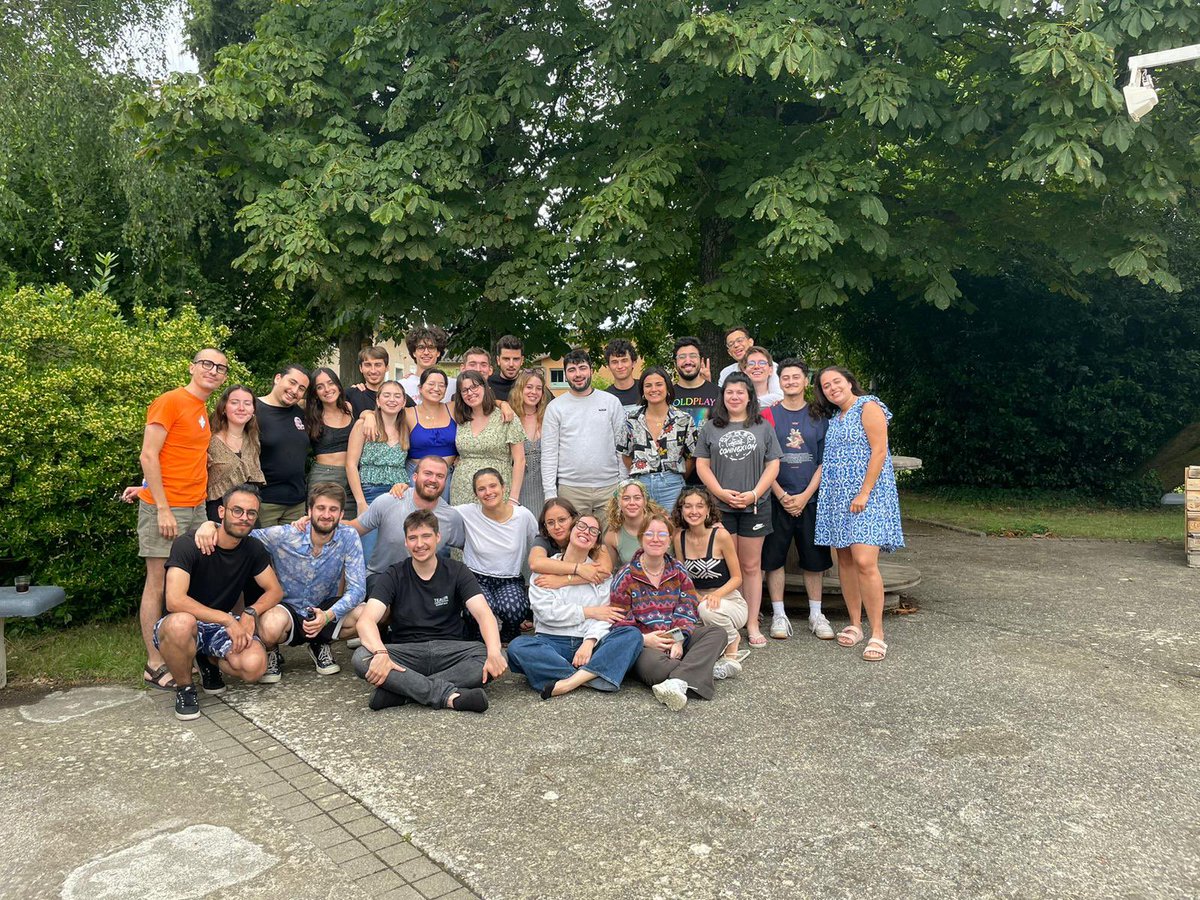 Clarice Réglin (@clarice_anepf) on Twitter photo C’est une fin de passation organisée par le Bureau National 2023-24 de <a href="/Pharma_ANEPF/">ANEPF Pharmacie</a> 🎬
Au programme : formations thématiques, vie de bureau, positions de l’ANEPF, gestion de projets, cohésion, …
Un grand MERCI au bureau sortant pour leurs conseils et leur bienveillance. C’est une fin de passation organisée par le Bureau National 2023-24 de <a href="/Pharma_ANEPF/">ANEPF Pharmacie</a> 🎬
Au programme : formations thématiques, vie de bureau, positions de l’ANEPF, gestion de projets, cohésion, …
Un grand MERCI au bureau sortant pour leurs conseils et leur bienveillance.
