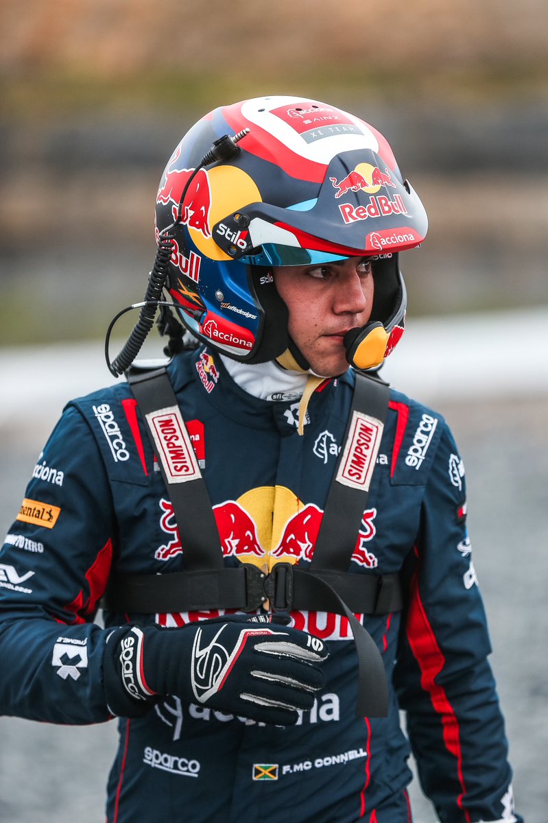 AccionaSainz's tweet photo. We finished the Grand Final in 2nd position, and we keep P2 in the championship. Tomorrow, another chance to fight for the victory! Let's go team! 

Terminamos la Grand Final en la 2ª posición y mantenemos P2 en el campeonato. Vamos, equipo! 💪🏼

-
#DrivenByNature
#ASXETeam https://t.co/pKuESpKMGV