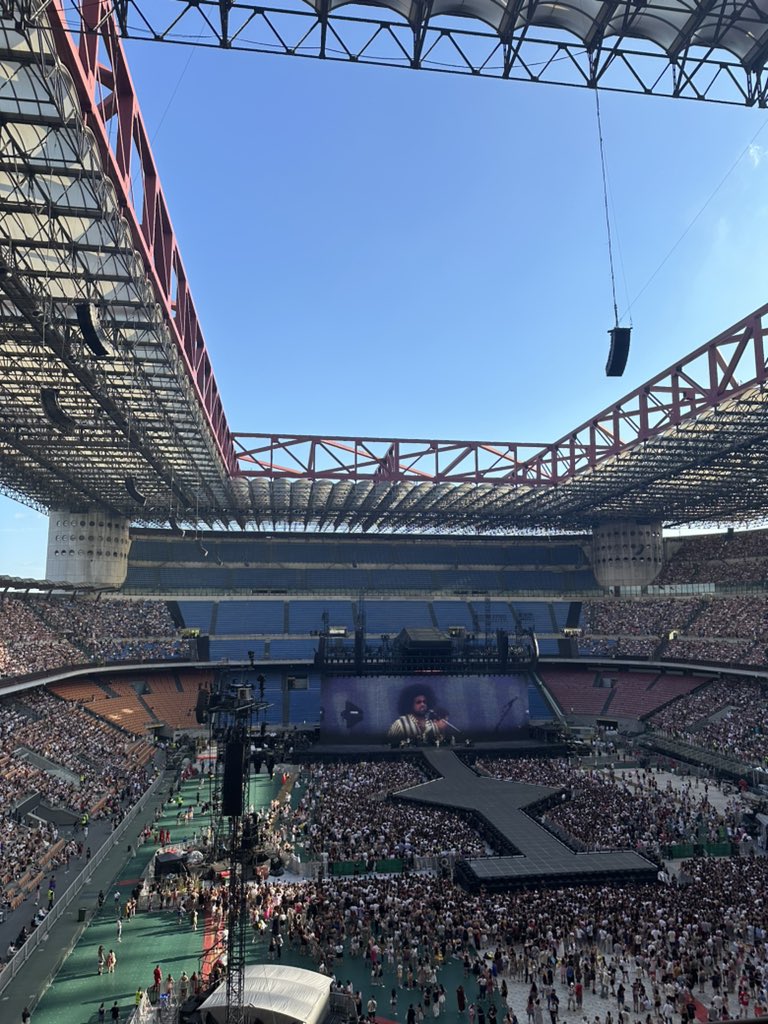 julia 🐡 tweet media