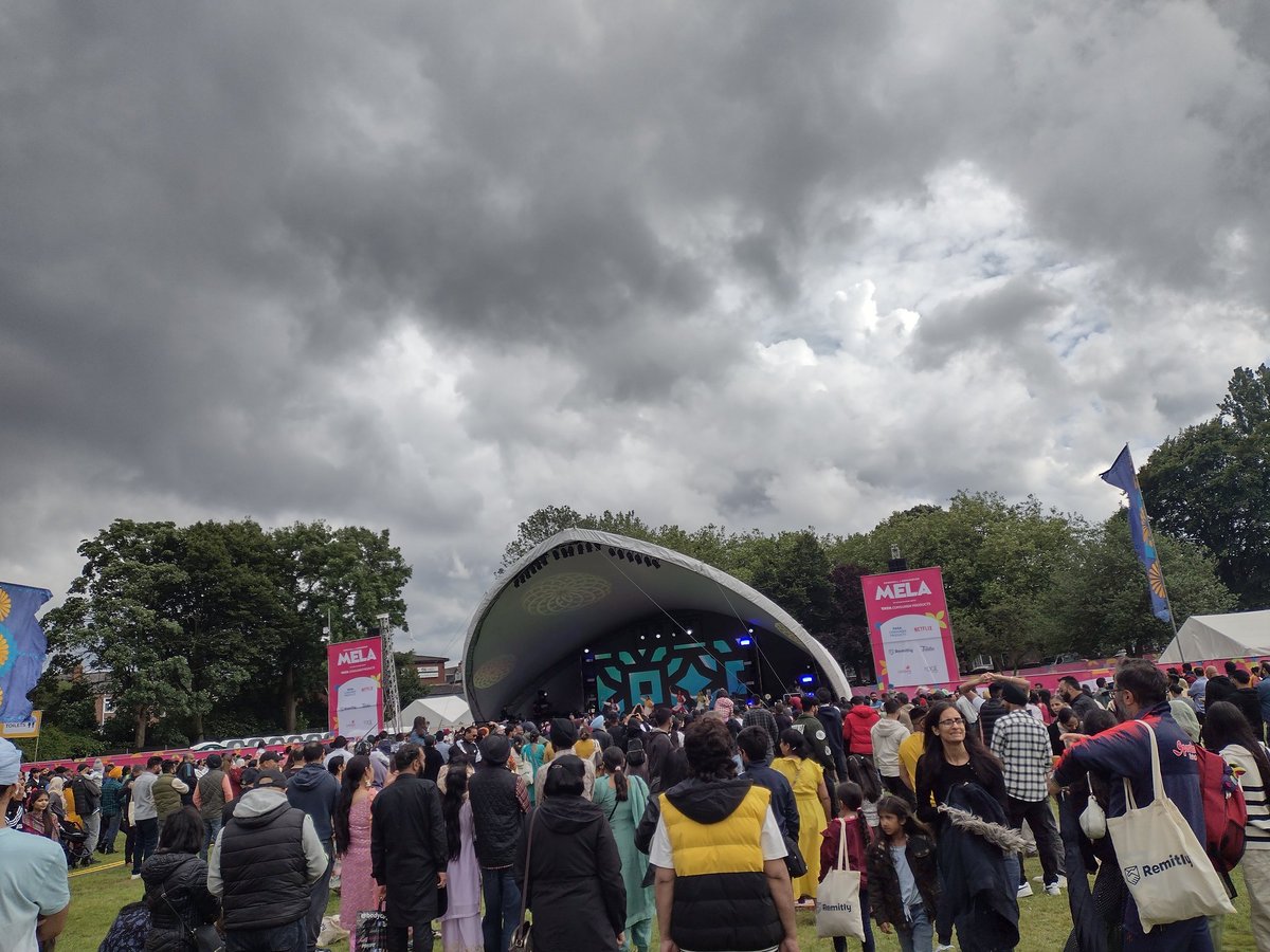 Brilliant Day 1 at <a href="/BirminghamMela/">Birmingham Mela</a> . Loved the variety of activities for families. More tomorrow at Victoria Park, Smethwick.

Congrats team 🎉 

#MegaMela #BirminghamMela