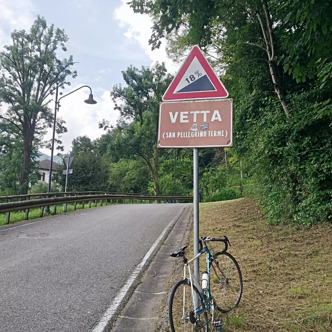 korsivobike's tweet image. Salita a #vetta di #sanpellegrino breve ma intensa #stelline #cyclinglife #cycling #ciocc #cyclingphotos #steelvintagebikes #bicycle #bicyclelife #bicicletta #bicycles #bici #biciacciaio #senzabicinonsostare #bikelife #cyclinglife #bike #bikephoto #inlombardia #valbrembana