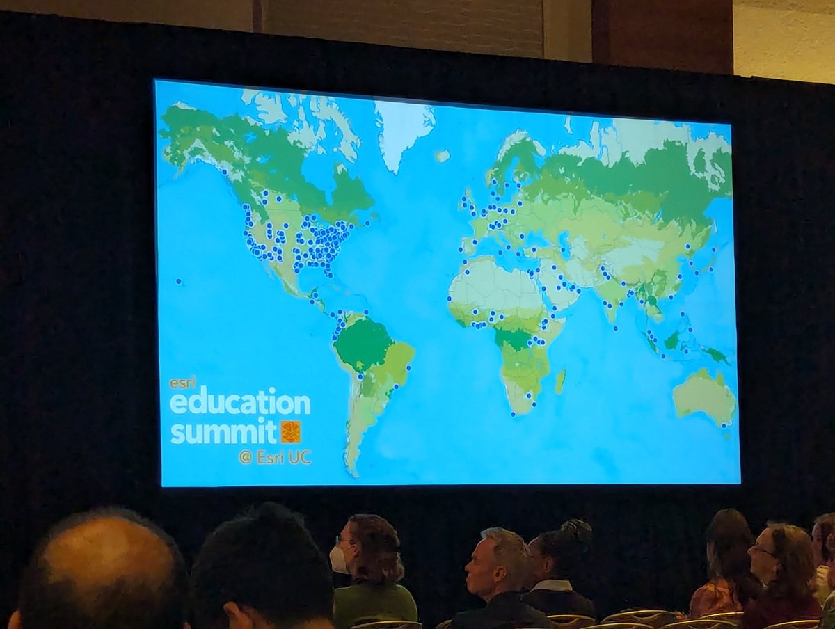 geogologue's tweet image. Angie and Geri kicking us off at the Education User Conference in San Diego!! 850+ delegates from more than 70 countries are here to talk about how we #TeachWithGIS !